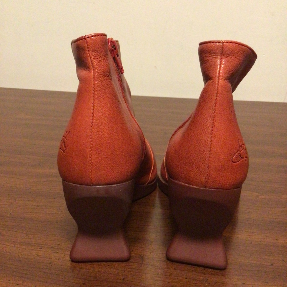 JOHN FLUEVOG RED LEATHER ANKLE BOOT SZ 10 - Picture 3 of 14